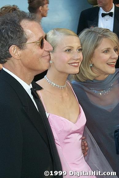 Bruce Paltrow, Gwyneth Paltrow and Blythe Danner | 71st Annual Academy Awards