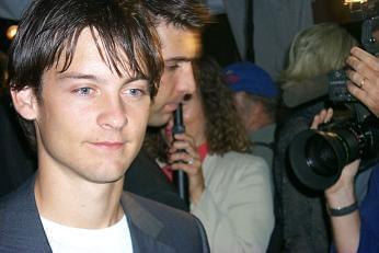 Photo: Picture of Tobey Maguire | Ride with the Devil premiere | 24th Toronto International Film Festival d2i-0102.jpg