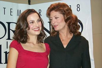Photo: Picture of Natalie Portman and Susan Sarandon | Anywhere But Here press conference | 24th Toronto International Film Festival d9c-0718.jpg