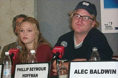 Photo: Picture of Julia Stiles and Philip Seymour Hoffman | State and Main press conference | 25th Toronto International Film Festival d3-c-00137.jpg