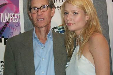 Photo: Picture of Bruce Paltrow and Gwyneth Paltrow | Duets press conference | 25th Toronto International Film Festival d3-c-00148.jpg