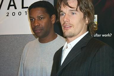 Photo: Picture of Denzel Washington and Ethan Hawke | Training Day press conference | 26th Toronto International Film Festival d3i-01-065.jpg
