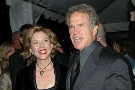 Photo: Picture of Annette Bening and Warren Beatty | Being Julia premiere | 29th Toronto International Film Festival t04i-1-124.jpg