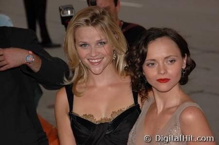Photo: Picture of Reese Witherspoon and Christina Ricci | Penelope premiere | 31st Toronto International Film Festival tiff06i-d2-0138.jpg