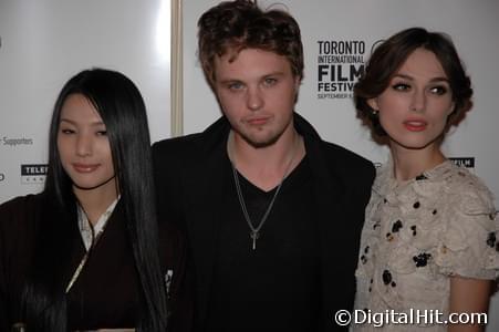 Photo: Picture of Sei Ashina, Michael Pitt and Keira Knightley | Silk premiere | 32nd Toronto International Film Festival tiff07-6c-0274.jpg