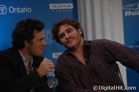 Photo: Picture of Mark Ruffalo and Joaquin Phoenix | Reservation Road press conference | 32nd Toronto International Film Festival tiff07-7i-0006.jpg
