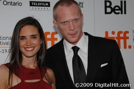 Photo: Picture of Jennifer Connelly and Paul Bettany | Creation premiere | 34th Toronto International Film Festival TIFF2009-d1i-0060.jpg