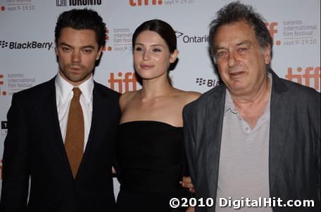 Photo: Picture of Dominic Cooper, Gemma Arterton and Stephen Frears | Tamara Drewe premiere | 35th Toronto International Film Festival tiff2010-d4i-0221.jpg