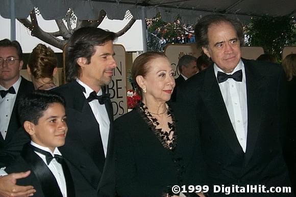 Fernanda Montenegro | 56th Annual Golden Globe Awards