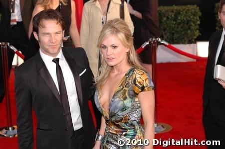 Photo: Picture of Stephen Moyer and Anna Paquin | 16th Annual Screen Actors Guild Awards 2010-sag-awards-0517.jpg