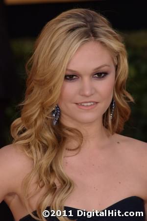 Photo: Picture of Julia Stiles | 17th Annual Screen Actors Guild Awards SAG-2011-0334.jpg