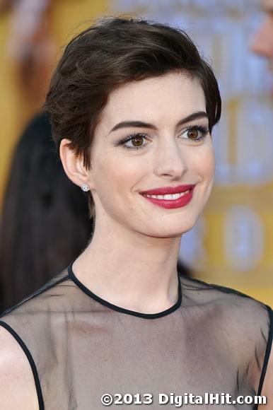 Photo: Picture of Anne Hathaway | 19th Annual Screen Actors Guild Awards SAG-awards-2013-0184.jpg