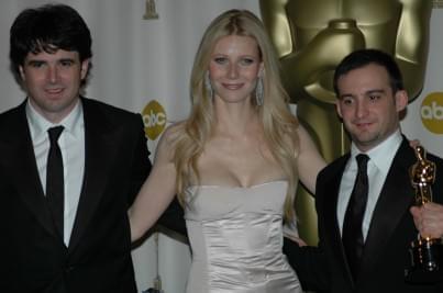 Photo: Picture of Fernando Bovaira, Gwyneth Paltrow and Alejandro Amenábar | 77th Annual Academy Awards 77-1161.jpg