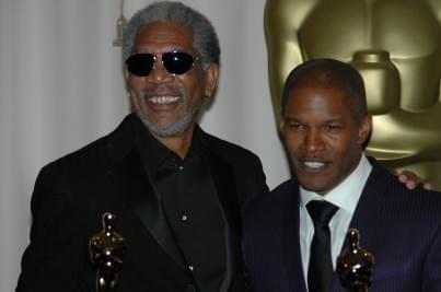 Photo: Picture of Morgan Freeman and Jamie Foxx | 77th Annual Academy Awards 77-1240.jpg