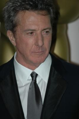 Photo: Picture of Dustin Hoffman | 77th Annual Academy Awards 77-1368.jpg