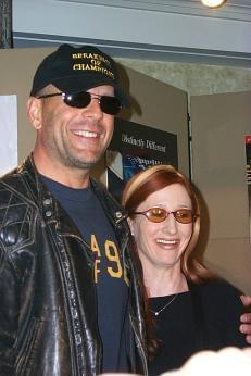 Photo: Picture of Bruce Willis and Vicki Lewis | Breakfast of Champions press conference | 24th Toronto International Film Festival d8i-0503.jpg