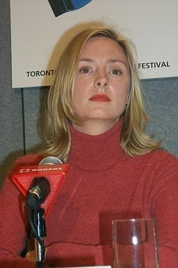Hope Davis | Hearts in Atlantis press conference | 26th Toronto International Film Festival