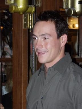 Photo: Picture of Chris Klein | The Singing Detective premiere | 28th Toronto International Film Festival t03i-5-4.jpg