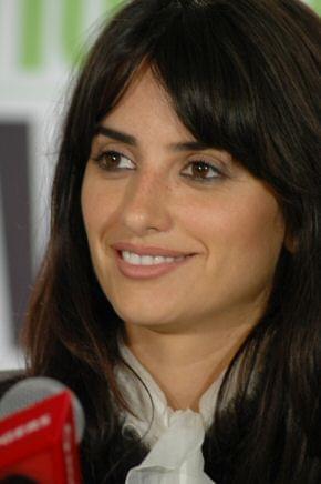 Penelope Cruz | Head in the Clouds press conference | 29th Toronto International Film Festival