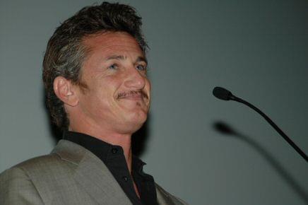 Photo: Picture of Sean Penn | The Assassination of Richard Nixon premiere | 29th Toronto International Film Festival t04i-5-221.jpg