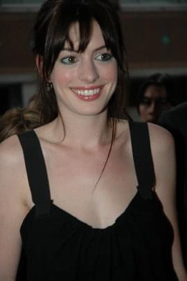 Photo: Picture of Anne Hathaway | Brokeback Mountain premiere | 30th Toronto International Film Festival tiff05-3-c-0798.jpg