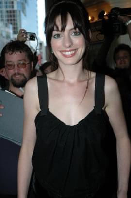 Photo: Picture of Anne Hathaway | Brokeback Mountain premiere | 30th Toronto International Film Festival tiff05-3-c-0811.jpg