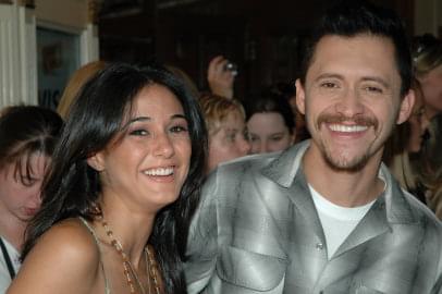 Photo: Picture of Emmanuelle Chriqui and Clifton Collins Jr. | Capote premiere | 30th Toronto International Film Festival tiff05-3-i-214.jpg