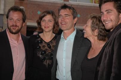 Photo: Picture of Peter Sarsgaard, Maggie Gyllenhaal, Stephen Gyllenhaal, Naomi Foner Gyllenhaal and Jake Gyllenhaal | Bee Season premiere | 30th Toronto International Film Festival tiff05-4-c-122.jpg