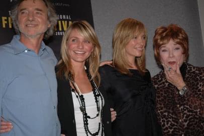 Curtis Hanson, Cameron Diaz, Toni Collette and Shirley MacLaine | In Her Shoes press conference | 30th Toronto International Film Festival