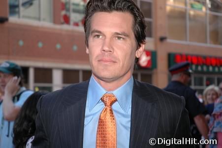 Photo: Picture of Josh Brolin | No Country for Old Men premiere | 32nd Toronto International Film Festival tiff07-3c-0435.jpg