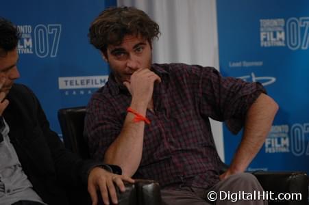 Photo: Picture of Joaquin Phoenix | Reservation Road press conference | 32nd Toronto International Film Festival tiff07-7i-0020.jpg