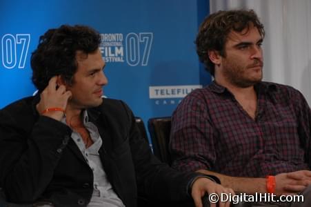 Photo: Picture of Mark Ruffalo and Joaquin Phoenix | Reservation Road press conference | 32nd Toronto International Film Festival tiff07-7i-0076.jpg