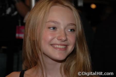 Photo: Picture of Dakota Fanning | The Secret Life of Bees premiere | 33rd Toronto International Film Festival tiff08-i-d2-0081.jpg