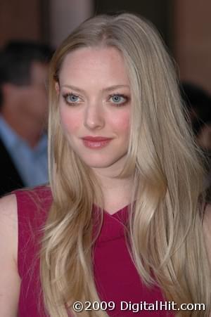 Photo: Picture of Amanda Seyfried | An Education premiere | 34th Toronto International Film Festival TIFF2009-d1c-0141.jpg