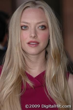 Amanda Seyfried | An Education premiere | 34th Toronto International Film Festival