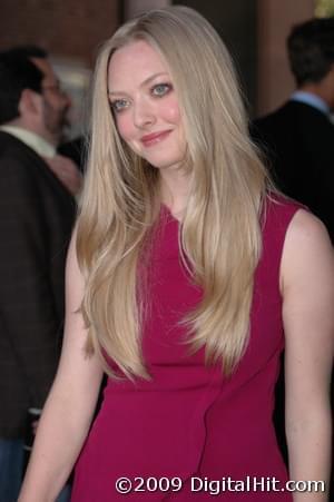 Photo: Picture of Amanda Seyfried | An Education premiere | 34th Toronto International Film Festival TIFF2009-d1c-0155.jpg