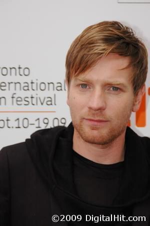 Ewan McGregor at The Men Who Stare at Goats premiere | 34th Toronto International Film Festival