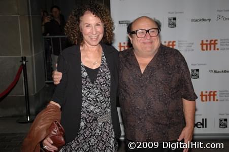 Danny DeVito and Rhea Perlman