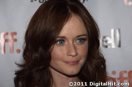 Photo: Picture of Alexis Bledel | Violet & Daisy premiere | 36th Toronto International Film Festival TIFF2011-8i-0033.jpg