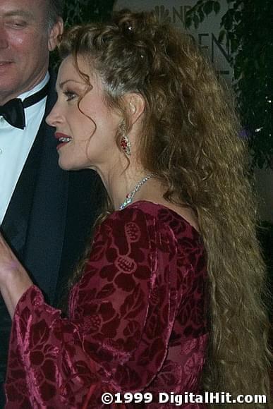 Jane Seymour | 56th Annual Golden Globe Awards