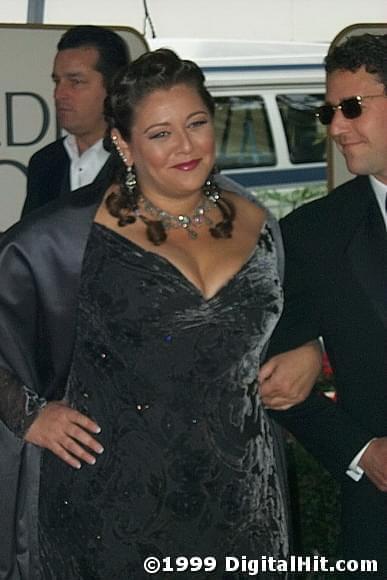 Camryn Manheim | 56th Annual Golden Globe Awards