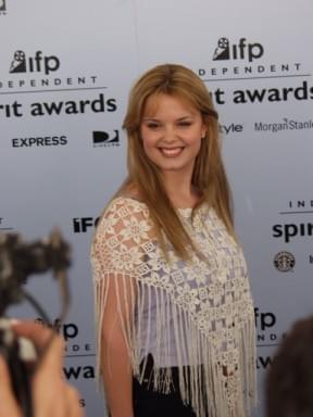 Kimberly J. Brown  |  18th Independent Spirit Awards | DigitalHit.com ©2003 Digital Hit Entertainment Inc. Photographer:Ian Evans All rights reserved.