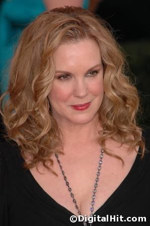 Elizabeth Perkins | 15th Annual Screen Actors Guild Awards