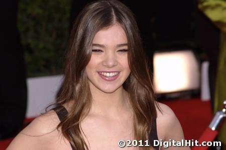 Hailee Steinfeld | 17th Annual Screen Actors Guild Awards
