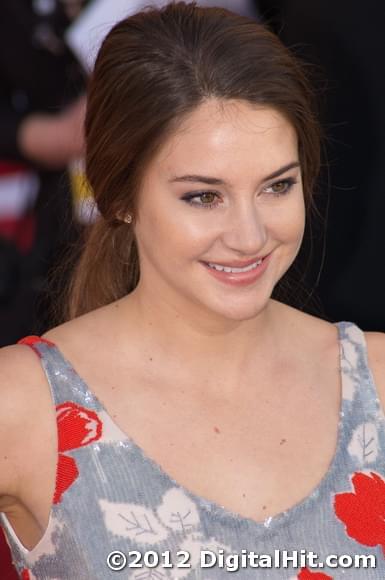 Shailene Woodley | 18th Annual Screen Actors Guild Awards
