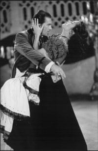 Antonio Banderas and Catherine Zeta-Jones star in The Mask of Zorro